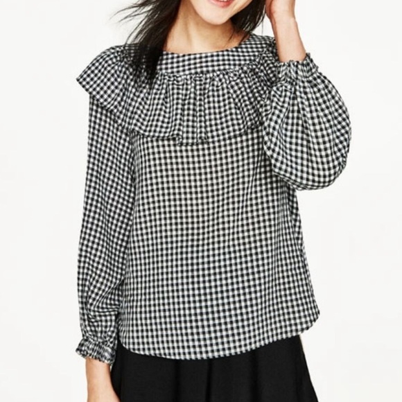 Zara Black & White Gingham Long Sleeve Top - Ruffle Plaid Neckline
MEDIUM - Picture 3 of 14
